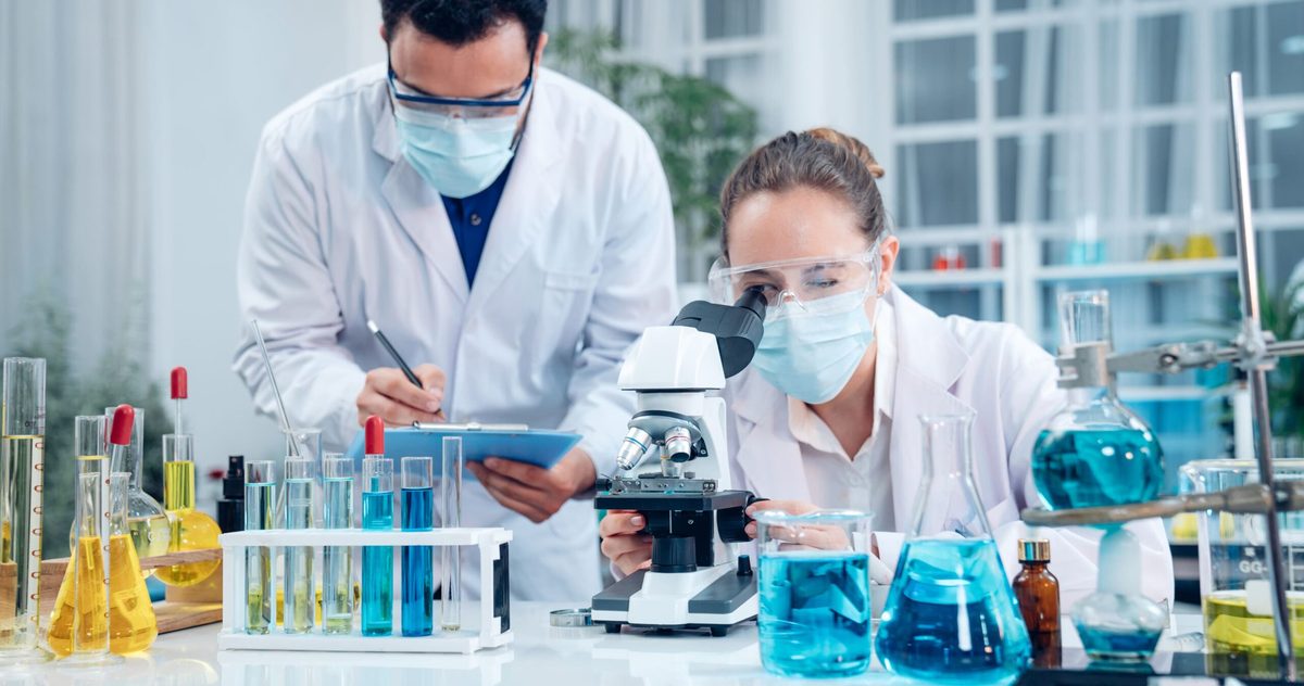 Clase 42 – Servicios científicos, tecnológicos e investigación